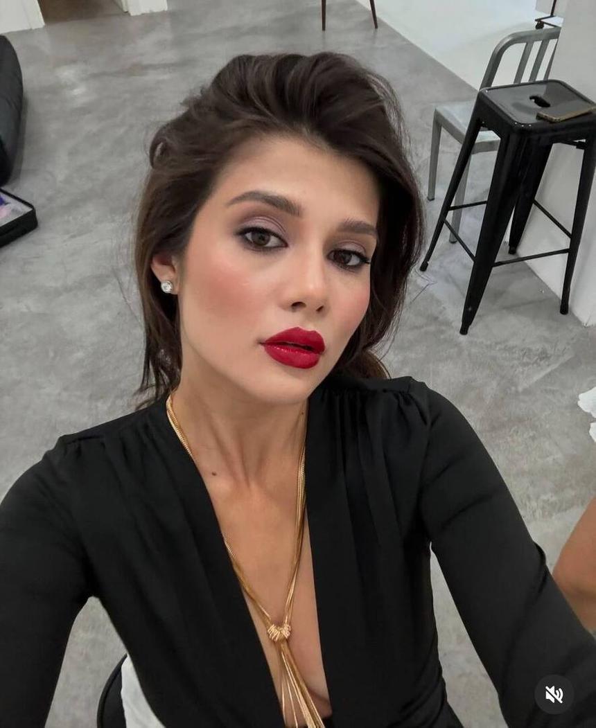 Актер Александр Петров отреагировал на новый образ 23-летней жены