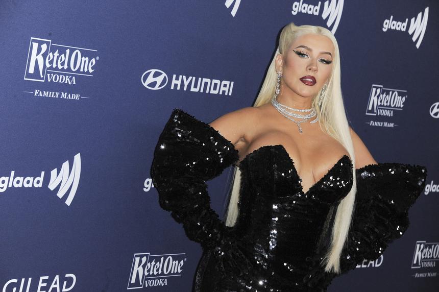 «Мне наплевать на ваше мнение»: Кристина Агилера отреагировала на критику фигуры