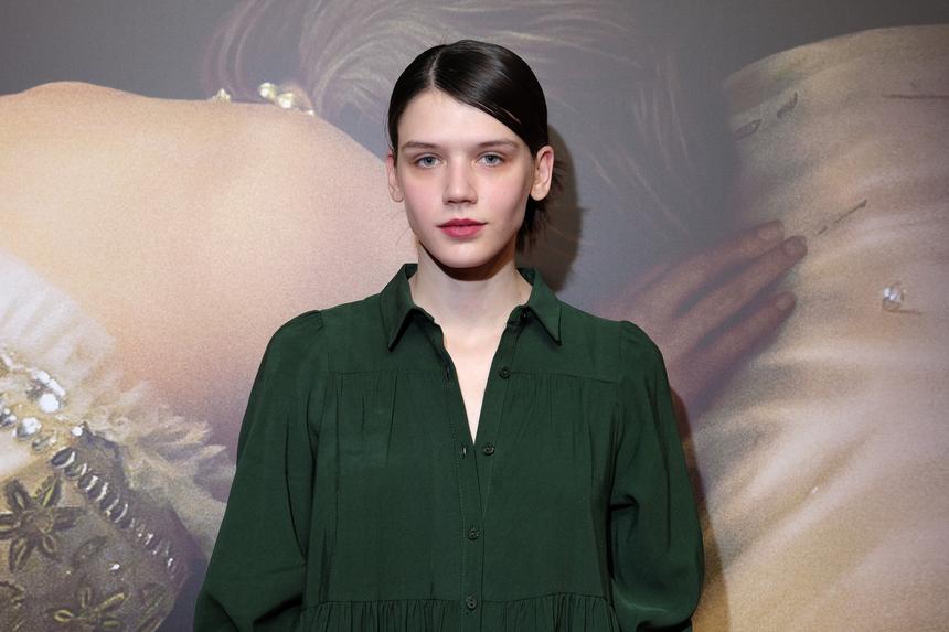 «Искать себя — очень важно»: Анастасия Красовская о любимых ролях, творческих амбициях и хобби