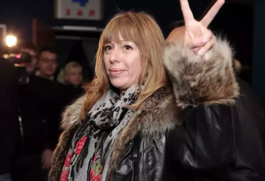 «Ни цветочка, ни платочка»: Алена Апина откровенно рассказала о двух неудачных браках