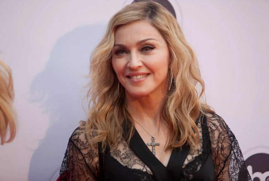 66-летняя Мадонна выложила совместное фото с молодым бойфрендом