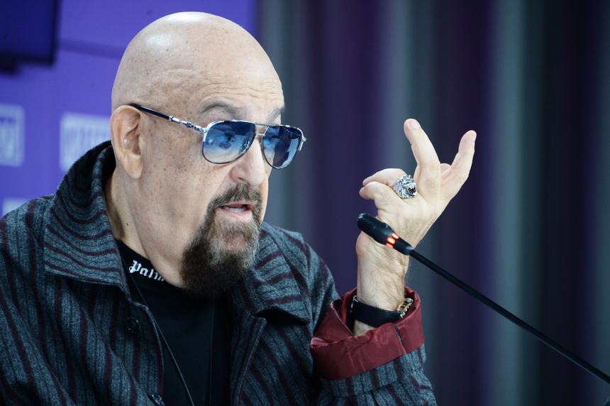 «Шансонье с единственным хитом»: продюсер раскрыл гонорары Шуфутинского за выступление