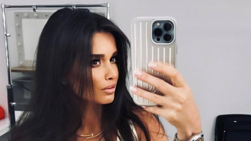 Бородина раскрыла, как относится к тому, что Сердюков не удаляет фото с экс-женой