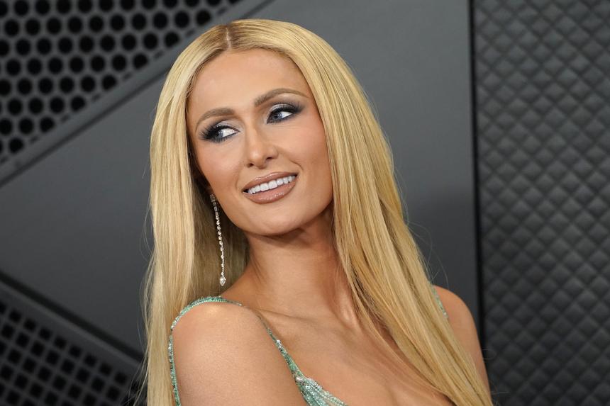 «Она очень любит детей»: Пэрис Хилтон рассказала об общении с Бритни Спирс