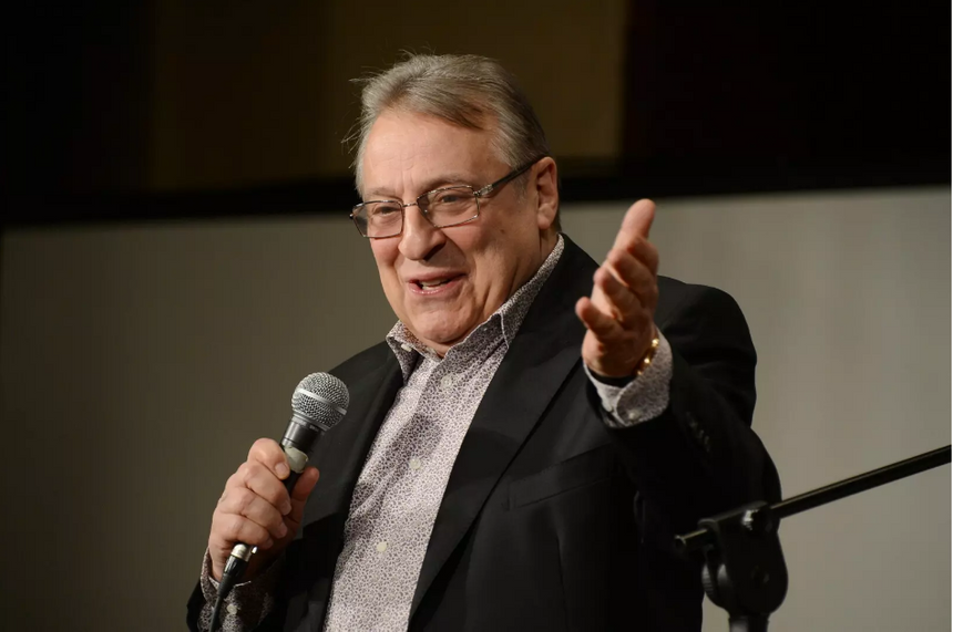 «Мы скинемся ему на билет»: юморист Морозов предложил отправить Геннадия Хазанова в Лондон вслед за дочерью