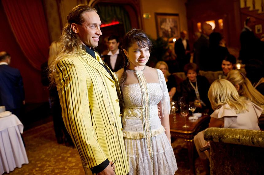 «Случайно не в положении?»: 23-летняя невестка Наташи Королевой ответила на слухи о беременности после свадьбы