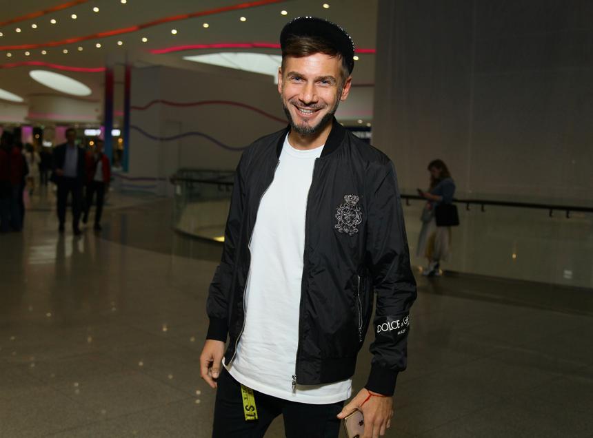 «Кое-что сбывал из-под полы»: Андрей Разыграев признался, что торговал в палатке