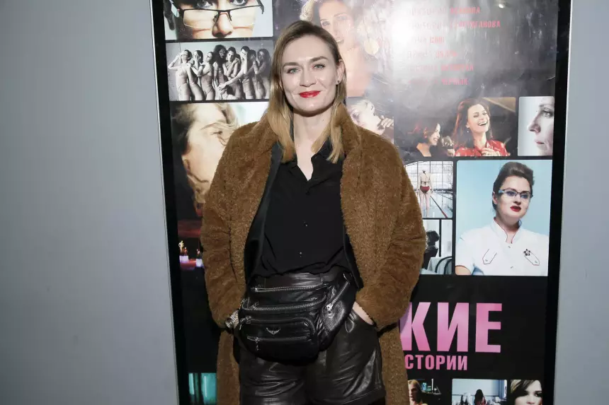 «Миленькие, родненькие»: уехавшая в США Мария Машкова ради заработка умоляет посетить ее спектакль