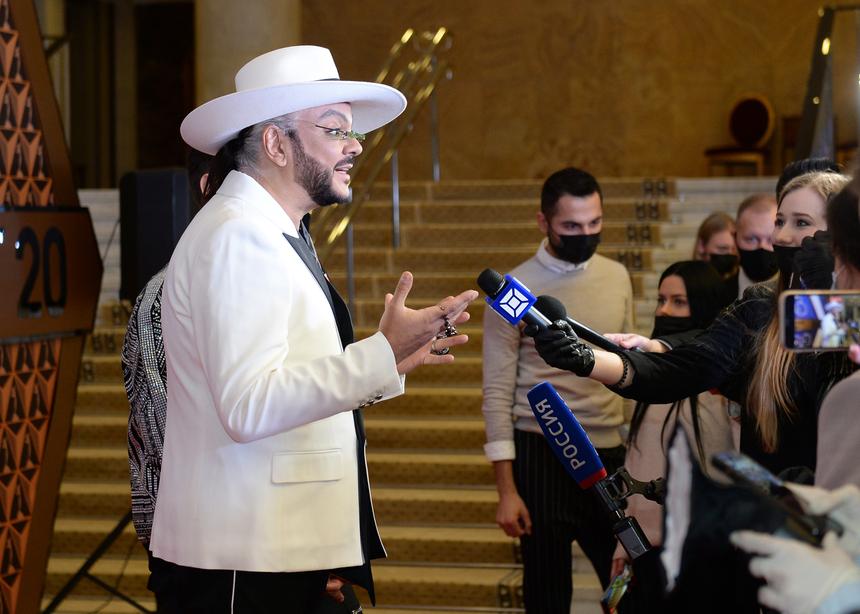 «Настоящее кино!»: преобразившийся Филипп Киркоров анонсировал громкую премьеру клипа