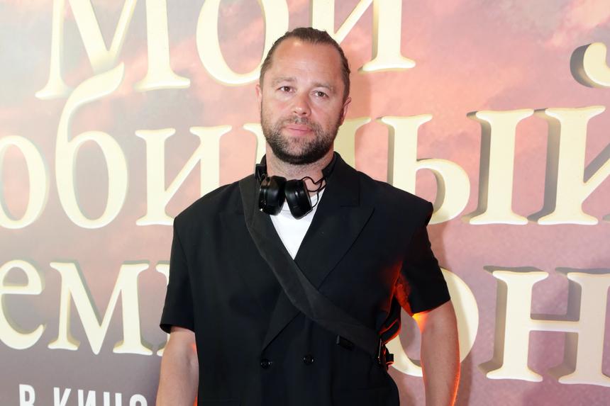 «Ждала от папы первых шагов»: Милана Стар высмеяла отца Виталия Гогунского за отказ платить алименты