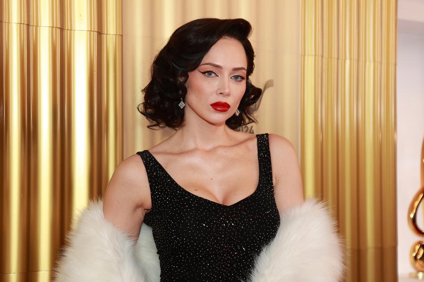 «От этого никто не застрахован»: Настасья Самбурская поддержала Ларису Долину после инцидента с мошенниками