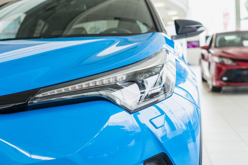 Россиянке облили машину кислотой после скандала в автосервисе