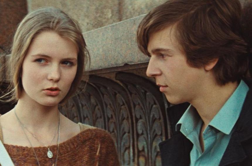 «Я очень скучаю»: Анастасия Немоляева расстроена эмиграцией дочери в Аргентину