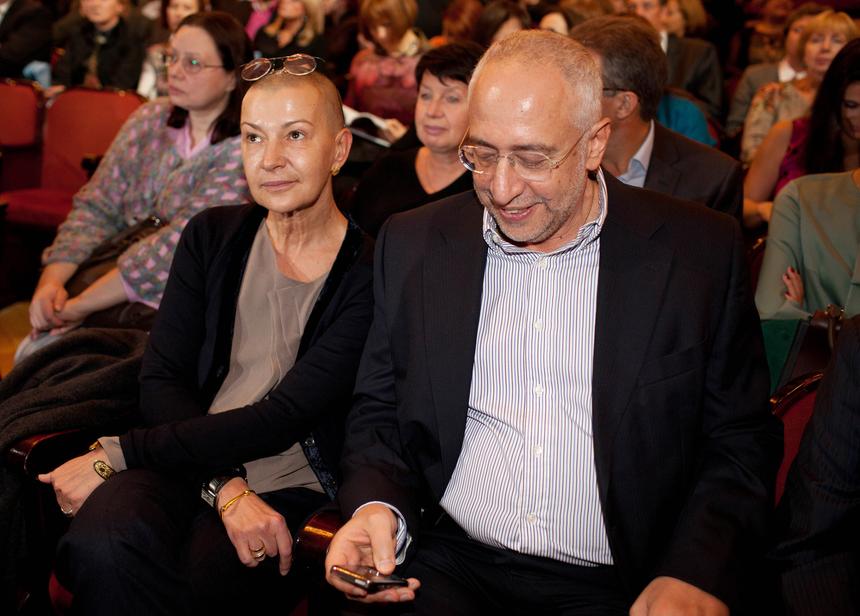 Умер известный тележурналист Николай Сванидзе