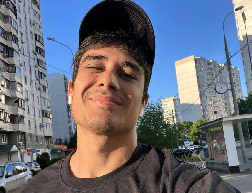 «Его забили, как скот, а тело бросили на сено»: подруга убитого на фестивале Signal бармена раскрыла детали его смерти