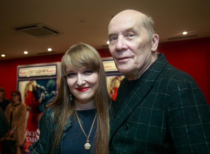 Звезда «Бедной Насти» Филиппенко проводит время с иноагентами после отъезда из РФ