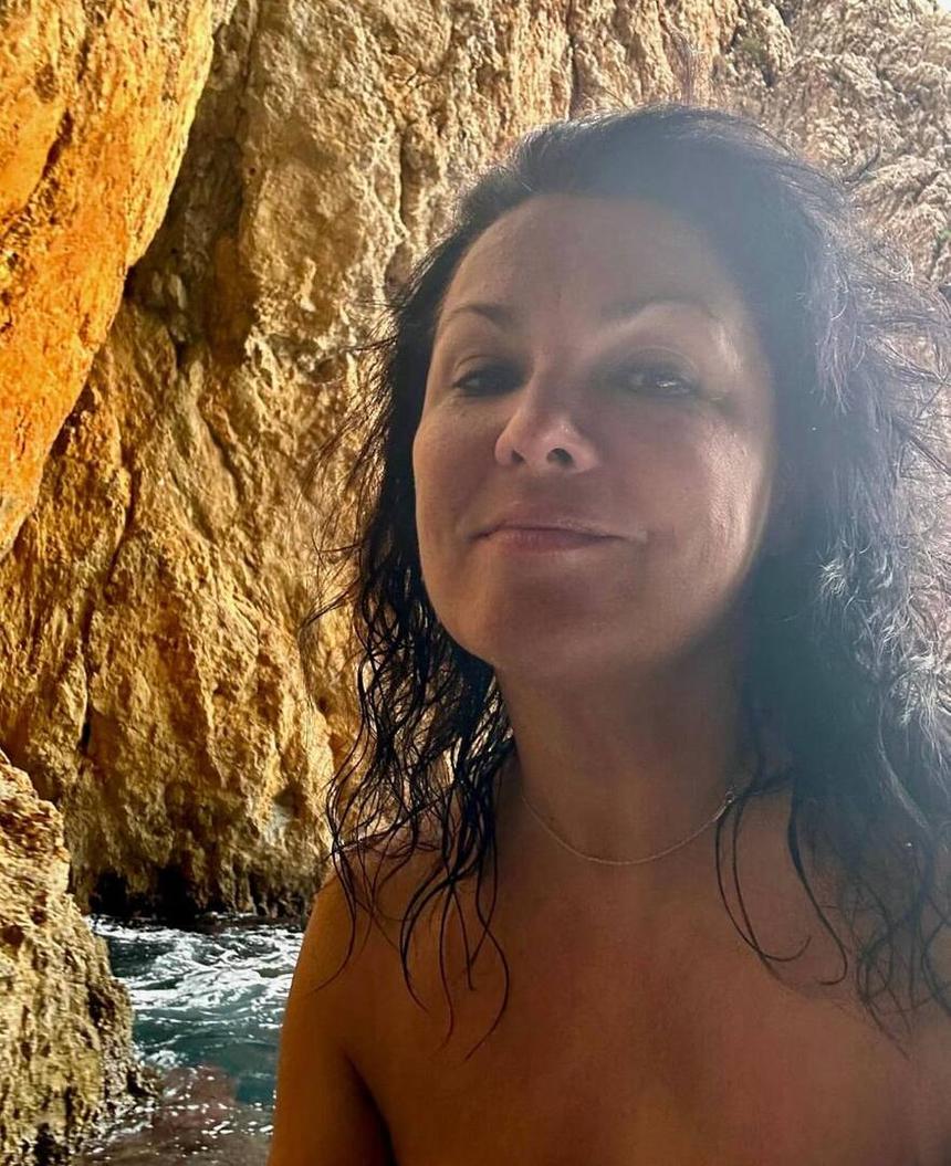 «Великолепная»: Анна Нетребко поразила фанатов фото в день своего 53-летия