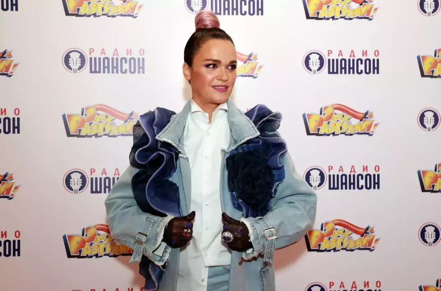 «Бабка растаяла»: певица Слава помирилась с Киркоровым после давней ссоры