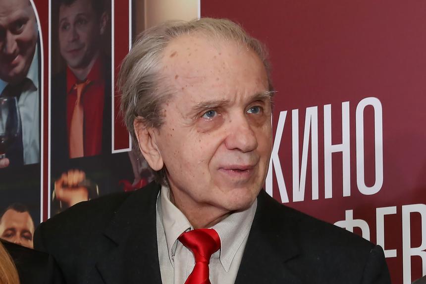 «Всерьез и не воспринял»: Евгений Стеблов удивился решению единственного сына уйти в монастырь