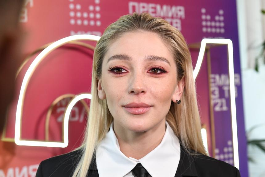 «Всю программу вот это будет вести?»: как Ивлееву собирались со скандалом выгнать из шоу «Орел и решка»