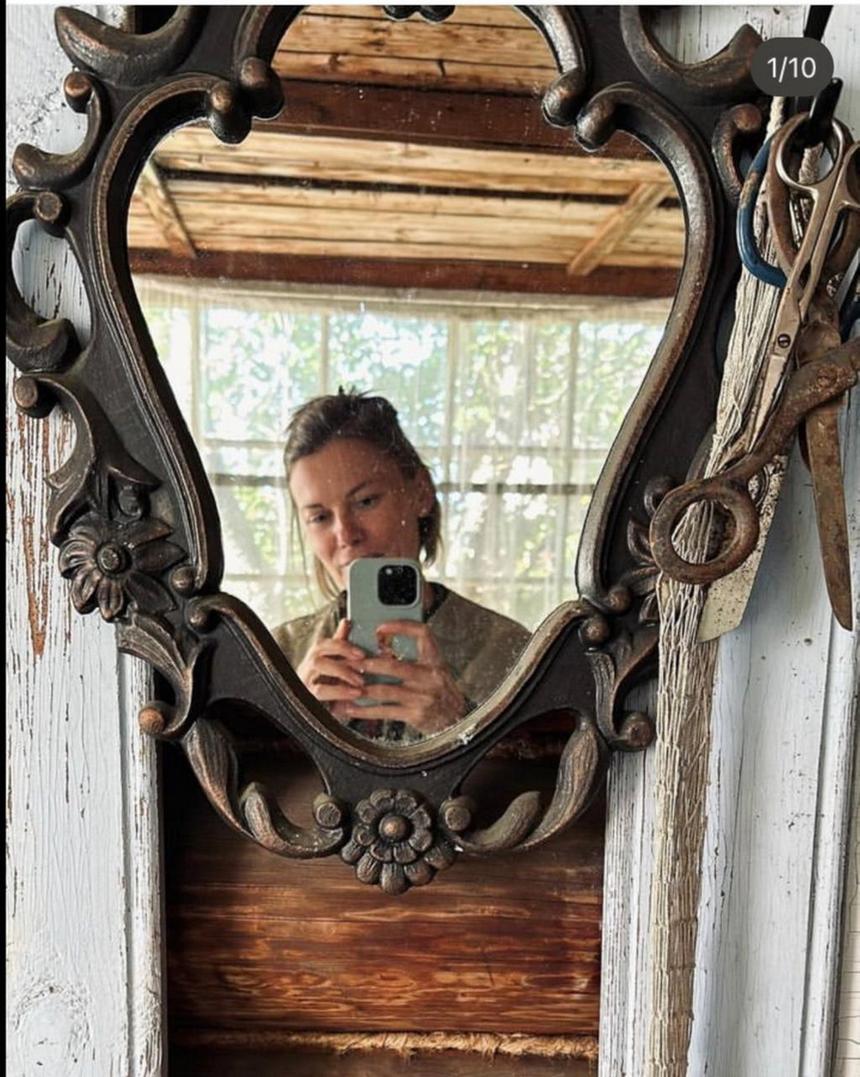 «Не смогла устоять»: жена Дмитрия Шепелева купила дачу в Подмосковье