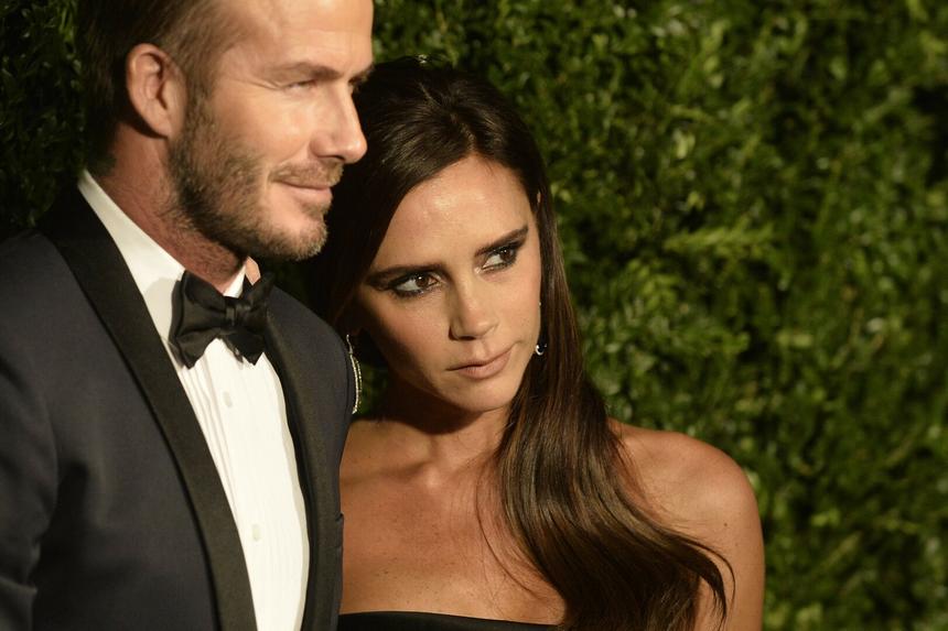 Виктория Бекхэм удалила с общего фото возлюбленную 19-летнего сына Круза