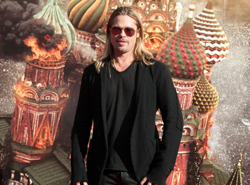 «Очень скоро завести ребенка»: почему Брэд Питт и его возлюбленная решили отложить свадьбу