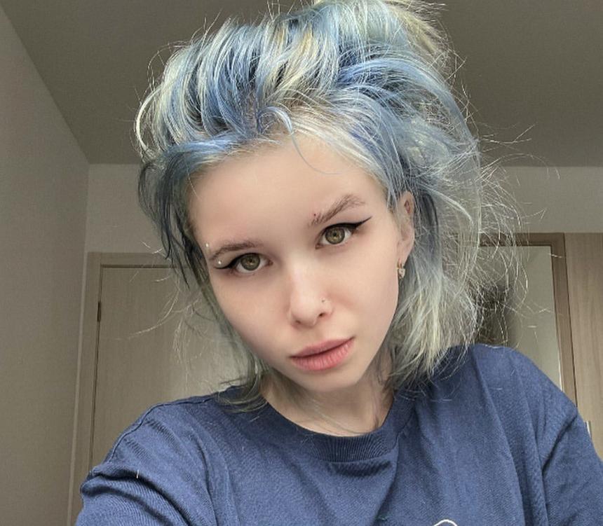 «Оставалась одна нерешенная проблема»: пропавшая на полгода дочь Малафеева вышла на связь из клиники