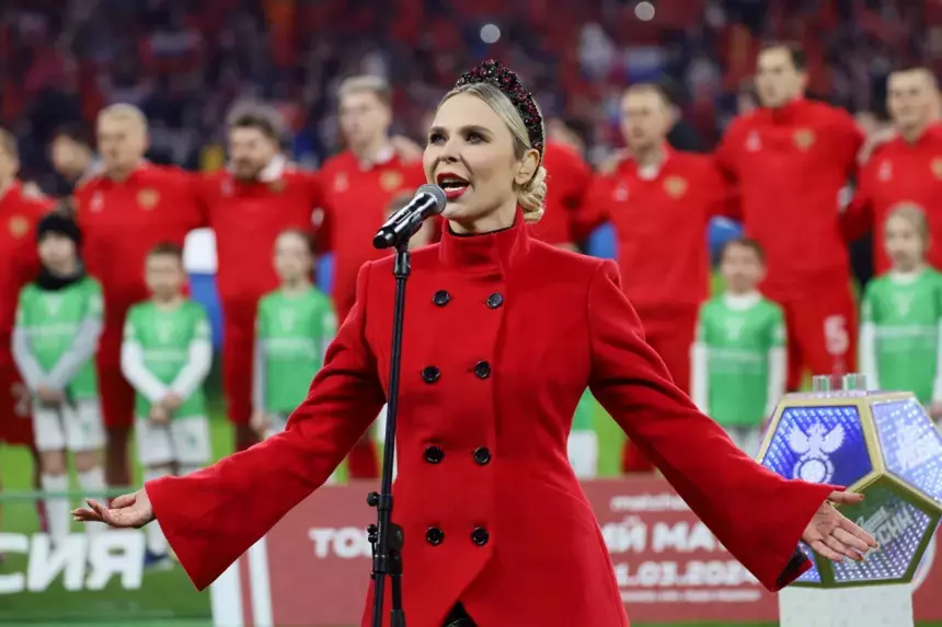 Бывший муж Пелагеи хочет запретить выезд дочки за пределы России