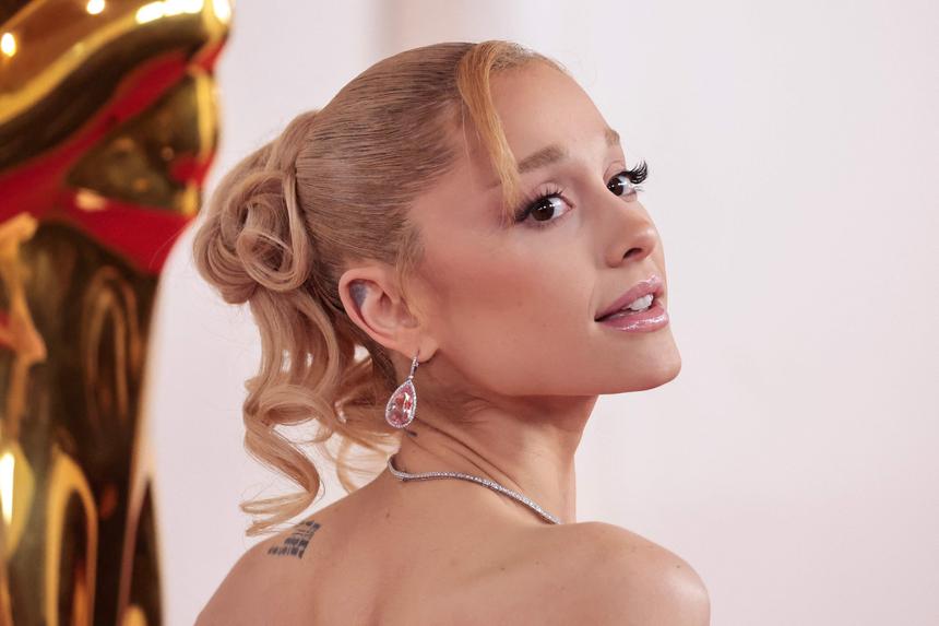 Ариана Гранде впервые ответила на слухи о том, что увела женатого мужчину из семьи