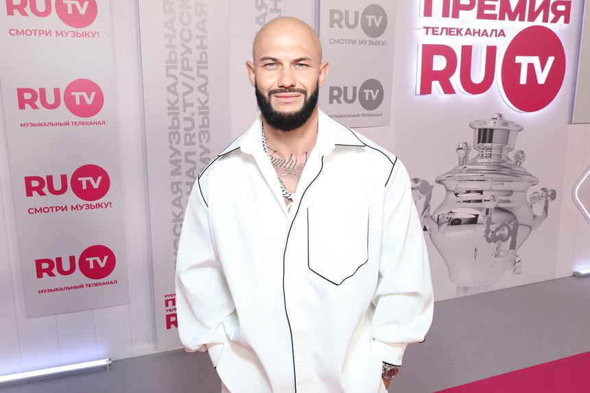 «Его стали меньше заказывать»: сколько зарабатывает рэпер Джиган на корпоративах