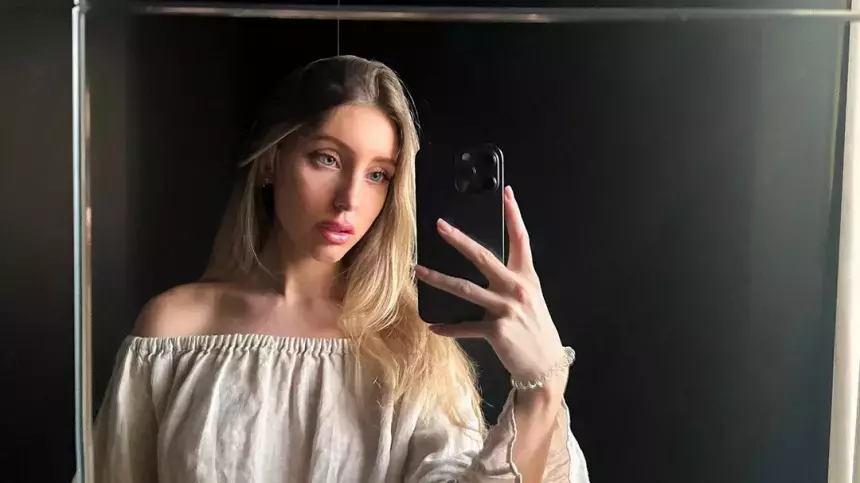 «Это было быстро, почти без физической боли»: спутница Павла Дурова рассказала, как потеряла ребенка