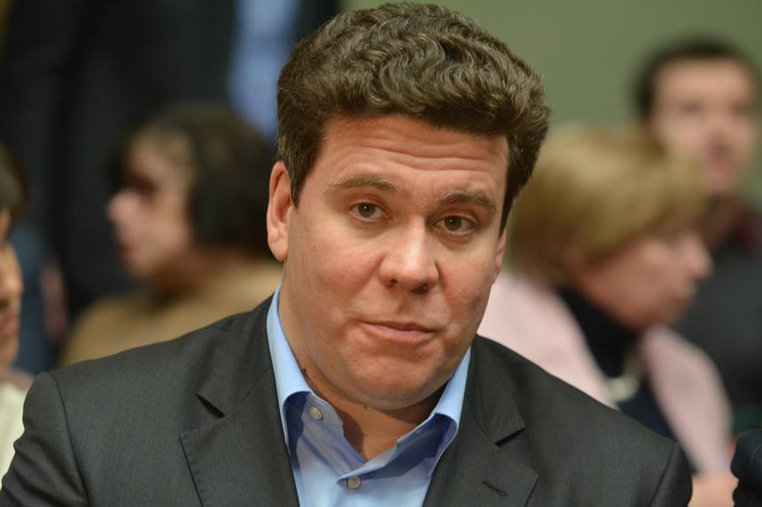 «Приносим свои извинения»: раскрыта причина массовой отмены концертов Дениса Мацуева