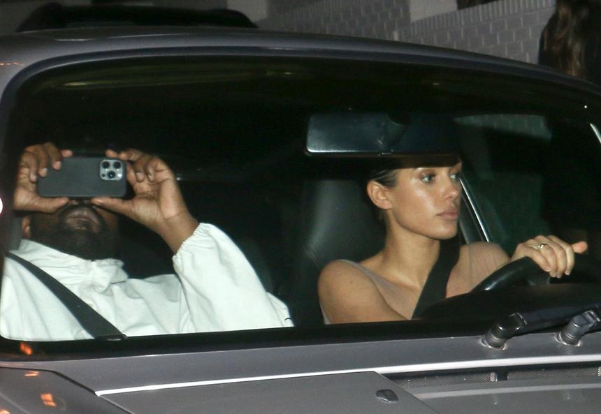 Развод отменяется? Канье Уэста и Бьянку Цензори заметили вместе в Токио