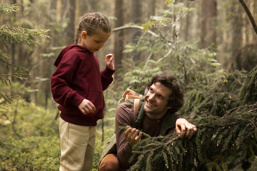 Находятся в лесной глуши: трое детей и отец нашлись спустя несколько лет после исчезновения