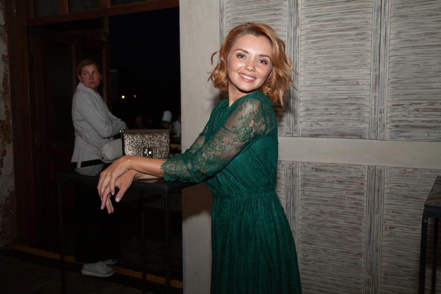 «Ты — главное отражение нашей любви»: звезда «Чебурашки» Кузьмина трогательно обратилась к дочери