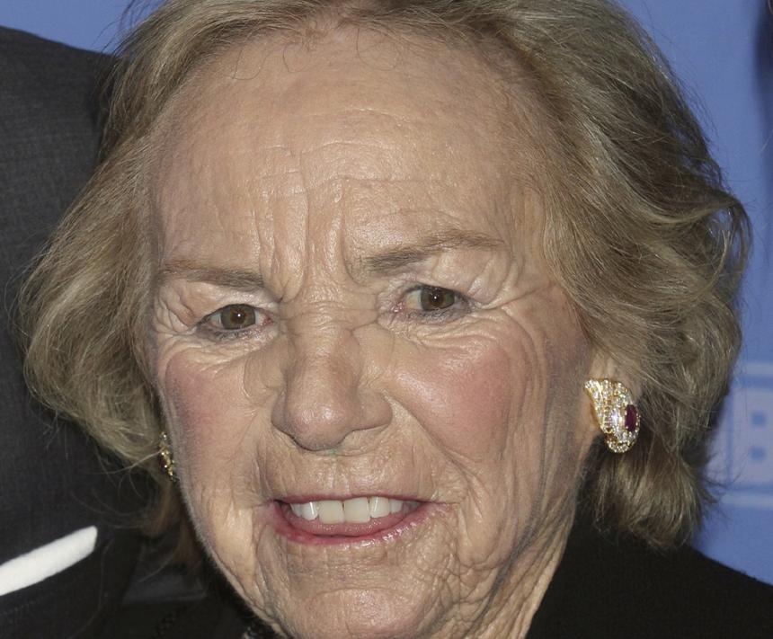 Вдова сенатора Роберта Кеннеди Этель скончалась после инсульта в возрасте 96 лет