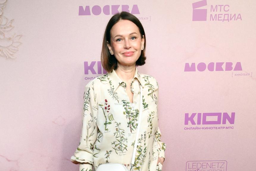 «На грани с желанием жить»: потерявшая сына Безрукова рассказала, как справилась с горем