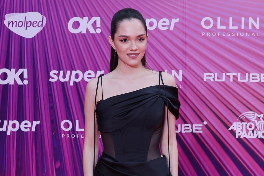 «Беспрерывная 14-часовая смена»: Медведева рассказала, как проходят съемки «Ледникового периода»