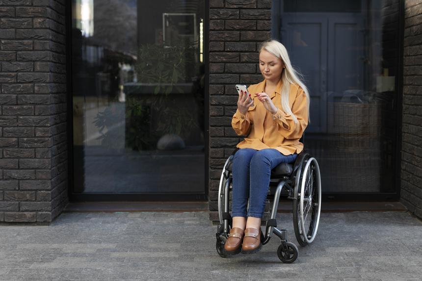 25-летняя девушка лишилась возможности ходить и говорить из-за стресса на работе