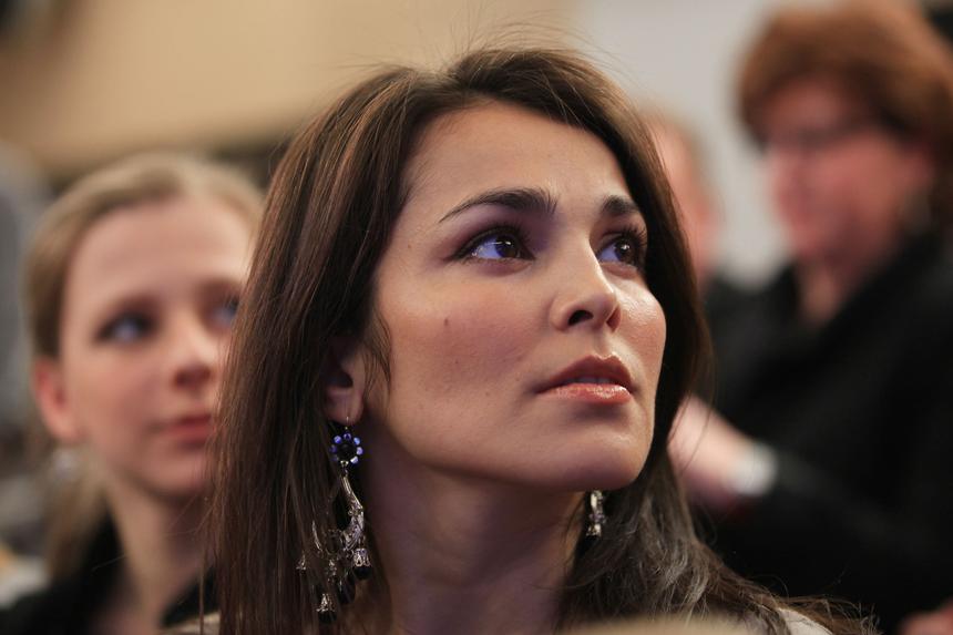 «Прогулки даются все сложнее…»: Сати Казанова столкнулась с трудностями во время беременности