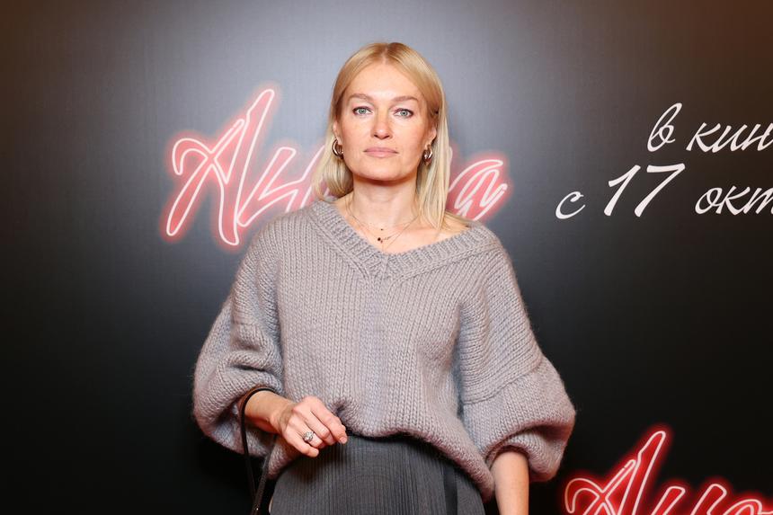 «Вот это да!»: актриса Виктория Толстоганова избавилась от вредной привычки и сэкономила