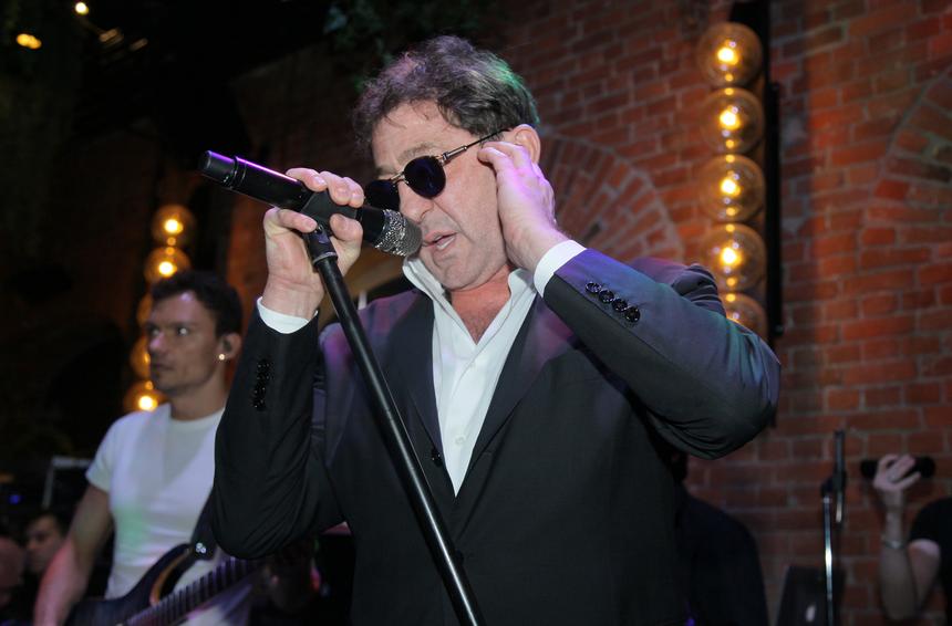 «Петь я уже не мог»: Григорий Лепс вспомнил, как чуть не потерял голос