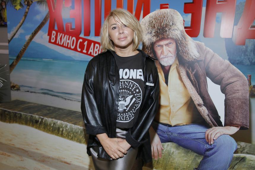 Алена Апина отсудила песню группы «Комбинация» у создателей сериала «Слово пацана»