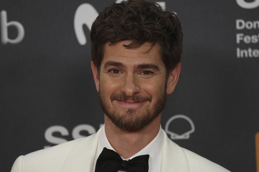 Актер Эндрю Гарфилд расстался с возлюбленной Кейт Томас