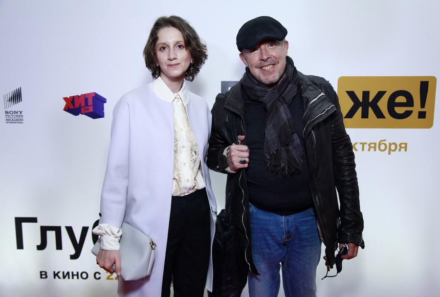 «Превратился в брюзжащего старика, ноющего под гитарку»: Андрей Макаревич* сел на шею жене-израильтянке