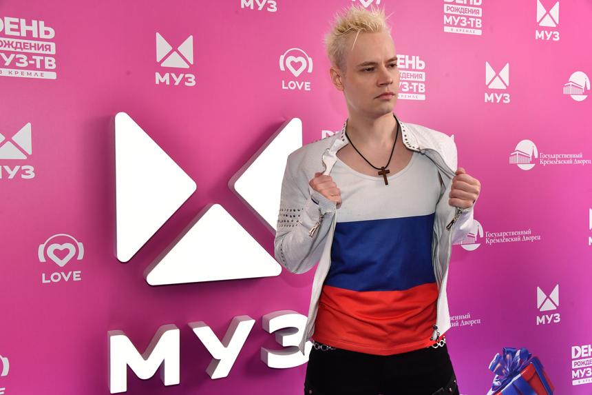 «Это наши корни»: SHAMAN о сравнении с Надеждой Кадышевой и Надеждой Бабкиной