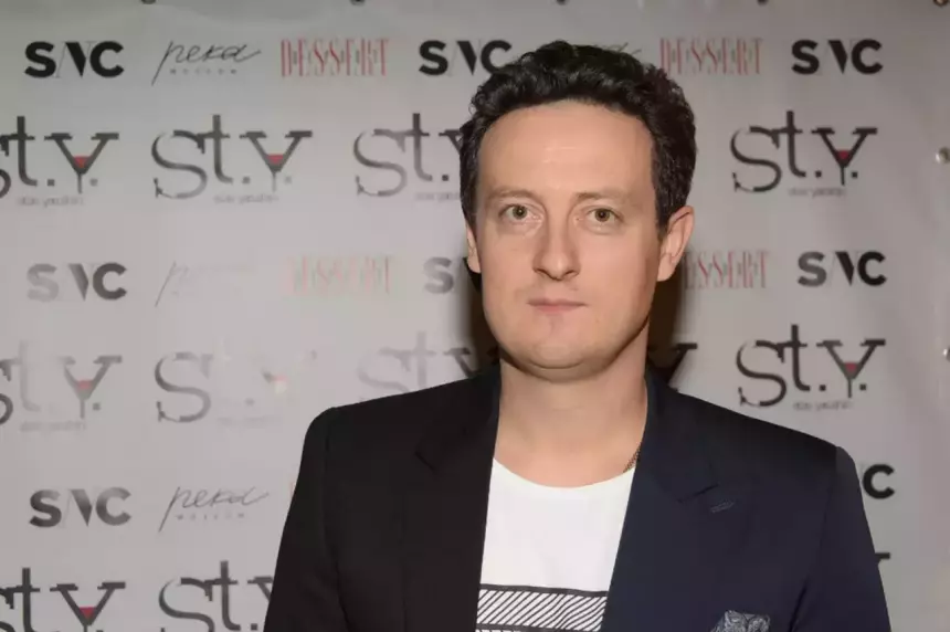 43-летний актер Стас Ярушин тайно стал отцом в третий раз