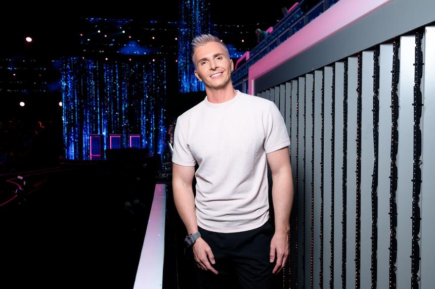 «Все решает песня. Так было, есть и будет»: Олег Влади о музыкальных трендах, работе со звездами и судах с Лободой