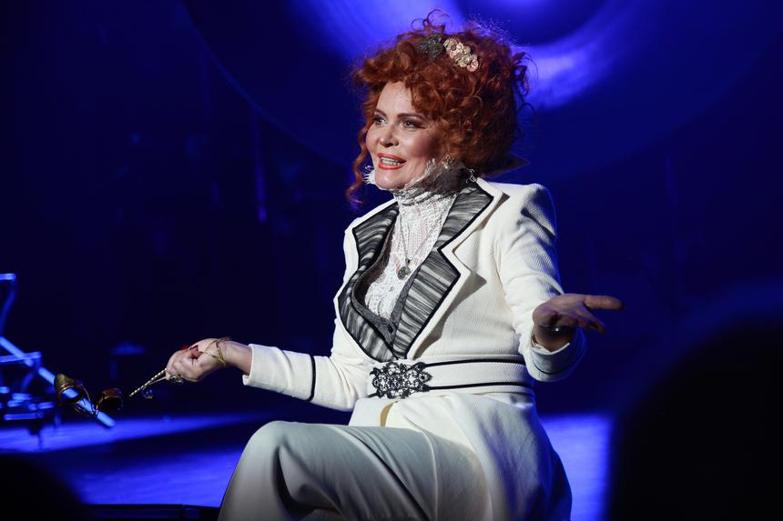 «Увезли на скорой»: актриса Алена Яковлева попала в больницу после спектакля